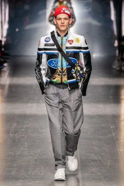 Look 24